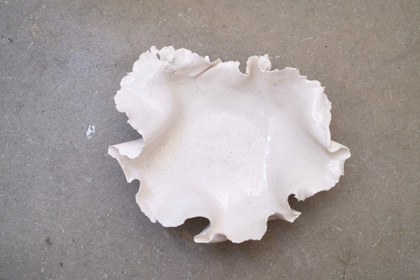 Coupelle Pavlova avec du sable volcanique
