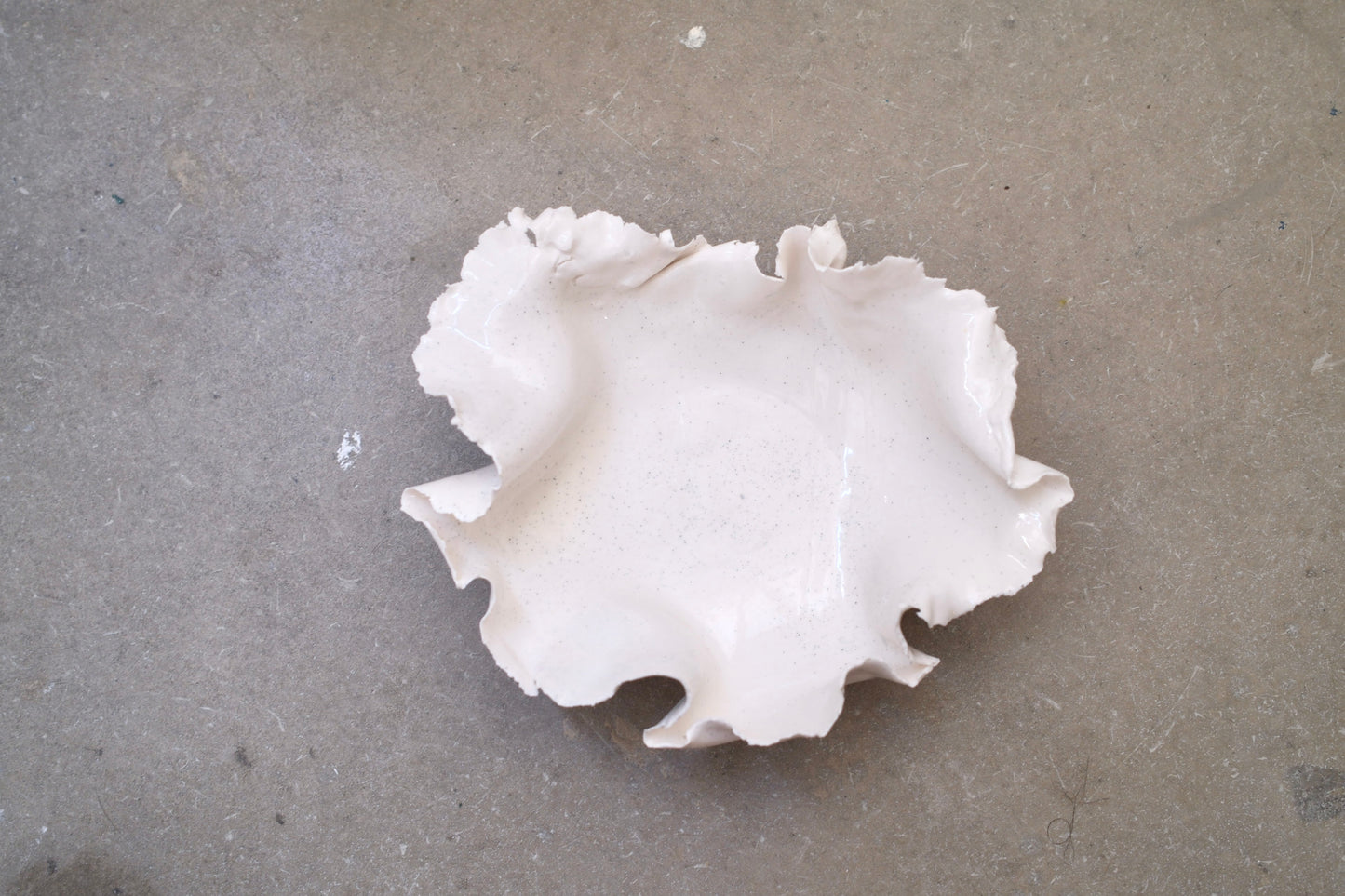 Coupelle Pavlova avec du sable volcanique
