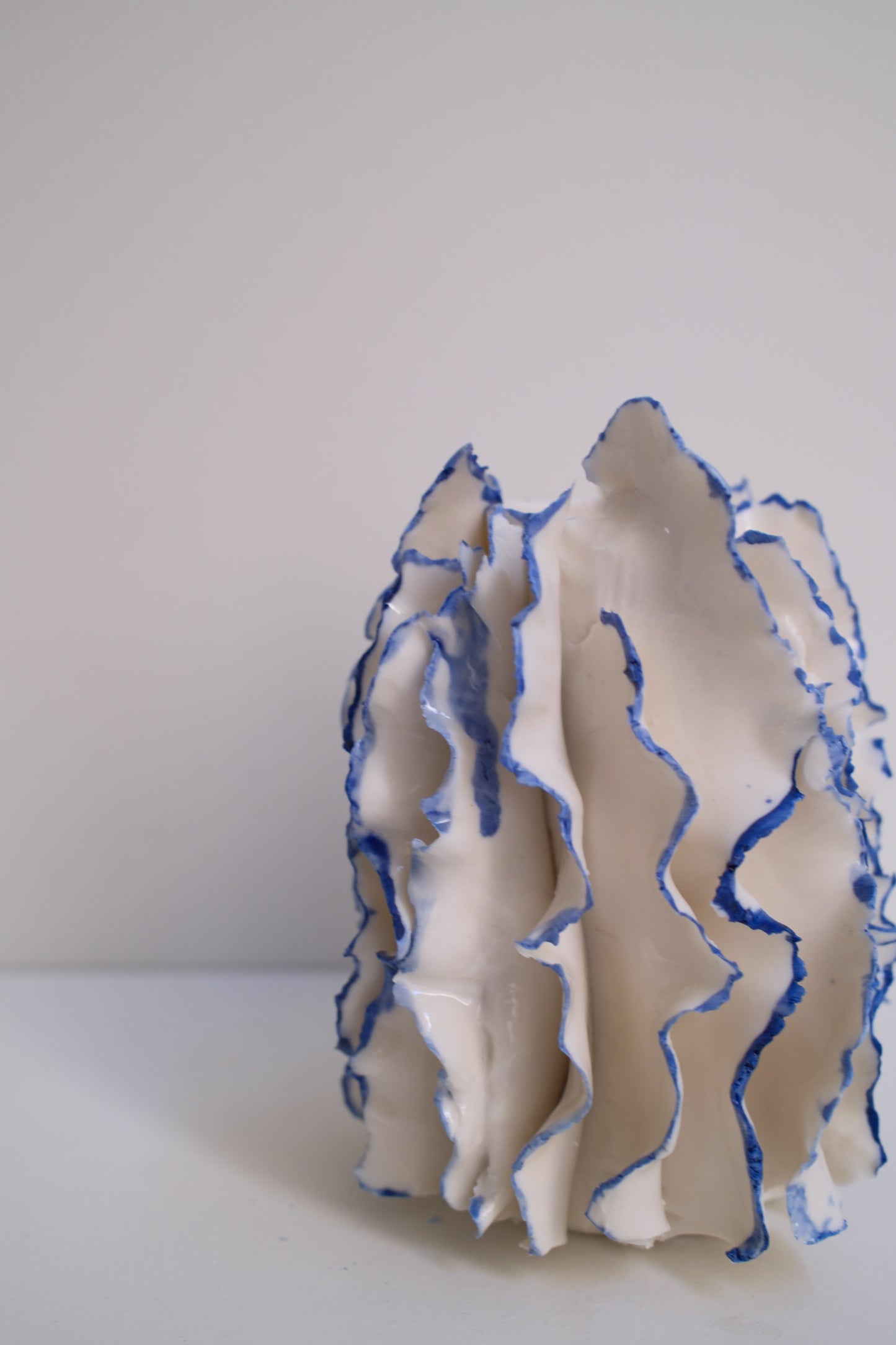 Petit Vase Athéna liseré 💙