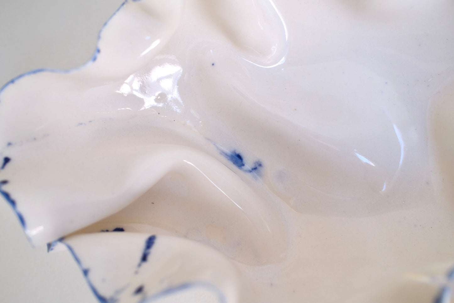 Coupelle Pavlova avec liseré bleu